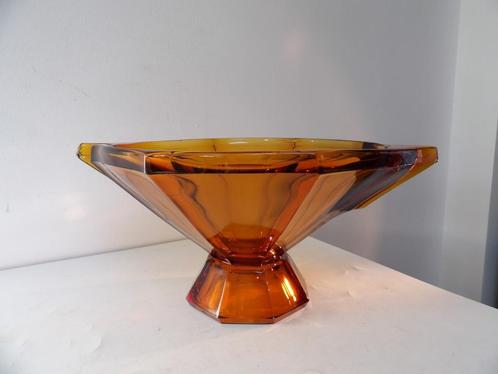 Art Deco grote Schaal op voet Boheems, amber, Antiek en Kunst, Antiek | Glas en Kristal, Ophalen of Verzenden