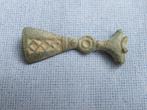 Merovingische rijk - fibula - ca. 1400 jaar oud - bodemvonds, Ophalen of Verzenden, Brons