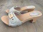 Halfhoge roomwitte lak lederen kleppers Scholl in mt 38, Scholl, Wit, Zo goed als nieuw, Sandalen of Muiltjes