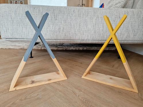 2 Tipi wandplanken - fsc hout - oker en grijs - Goede staat!, Kinderen en Baby's, Kinderkamer | Inrichting en Decoratie, Zo goed als nieuw