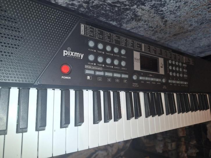 Pixmy keyboard, Muziek en Instrumenten, Keyboards, Gebruikt, 61 toetsen, Overige merken, Met standaard, Ophalen