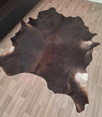 Mooi Koeienkleed - Uniek en Stijlvol! beschikbaar voor biedingen