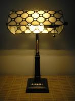 Verstelbare Tiffany bureaulamp met metalen voet, Ophalen of Verzenden, Zo goed als nieuw, Glas, Minder dan 50 cm