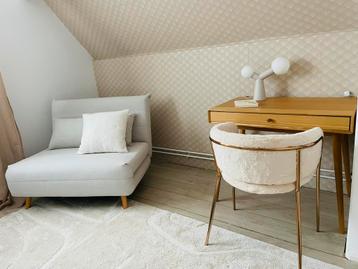 Slaapbank 1 persoons beige/zand beschikbaar voor biedingen