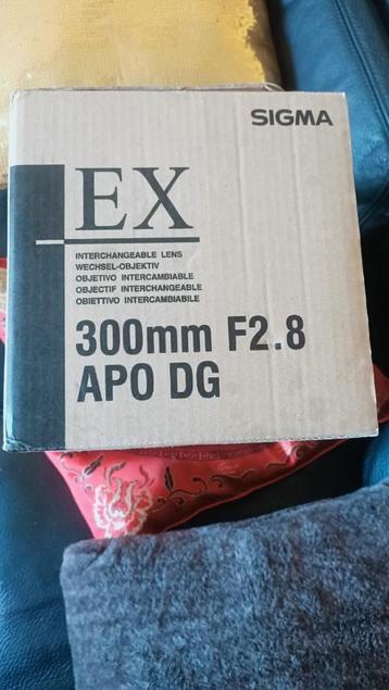Sigma Nikon 300mm f2.8 DG HSM APO EX 300/2.8 ZGAN in Doos beschikbaar voor biedingen