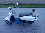 Te koop grande retro scooter, Fietsen en Brommers, Snorfietsen en Snorscooters, Zo goed als nieuw, Ophalen