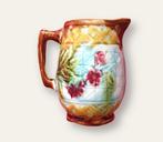 Antiek franse majolica melkkan met barbotine fruit, Verzenden