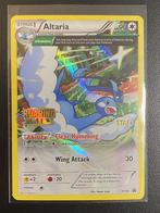 Pokemon roaring skies altaria staff xy46 promo, Hobby en Vrije tijd, Verzamelkaartspellen | Pokémon, Foil, Ophalen of Verzenden