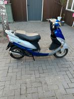Peugeot v- clic met snor kenteken, Fietsen en Brommers, Scooters | Peugeot, Ophalen, Zo goed als nieuw, Overige modellen