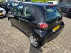 Toyota Aygo 1.0-12V Access *AIRCO*ORG NL 106.874KM N.A.P., Voorwielaandrijving, Gebruikt, 4 stoelen, Origineel Nederlands