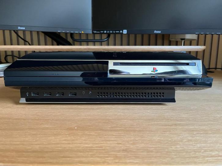 PlayStation 3 CECHC04 (Phat, Backwards Compatible) 60GB, Spelcomputers en Games, Spelcomputers | Sony PlayStation 3, Zo goed als nieuw