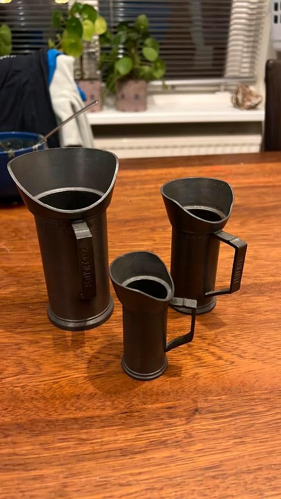 3 tinnen kannetjes tin gemerkt, Antiek en Kunst, Antiek | Tin, Ophalen of Verzenden