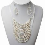 Wit goudkleurige glaskraaltjes ketting en oorbellen set, Overige materialen, Verstelbaar, Wit, Nieuw