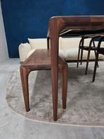 Artisan Latus tafel + bank + Artisan Neva stoelen notenhout, Ophalen of Verzenden, Zo goed als nieuw