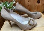 Zara pumps maat 39, Kleding | Dames, Ophalen of Verzenden, Zo goed als nieuw, Beige