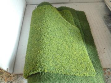 Gras stukken en 2 baans weg strip voor N spoor beschikbaar voor biedingen