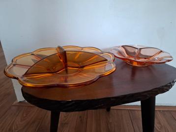Vintage 2x serveer schalen van glas  beschikbaar voor biedingen