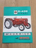 International/ Mc Cormick D-439 trekker folder, Ophalen of Verzenden, Gelezen