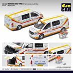 Mercedes Benz Vito Era Car 1/64 H.K. Pet Ambulance + Kitten, Nieuw, Ophalen of Verzenden, Auto, Era Car