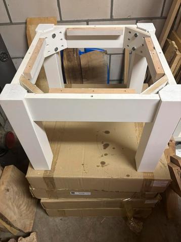 Tafel onderstellen 60x60 beschikbaar voor biedingen