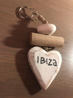 Ibiza sleutelhanger houten ornamenten als NIEUW, Stad of Land, Ophalen of Verzenden, Zo goed als nieuw