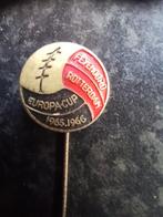 Speldje Feyenoord Rotterdam Europa-cup 1965 1966 (voetbal), Verzamelen, Speldjes, Pins en Buttons, Ophalen, Gebruikt, Sport, Speldje of Pin