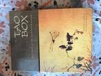 Tao Box: Boek en Meditatiekaarten, Meditatie of Yoga, Ophalen of Verzenden, Zo goed als nieuw, Priya Hemenway