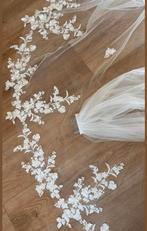 Romantische bruidssluier, Kleding | Dames, Trouwkleding en Trouwaccessoires, Ophalen of Verzenden, Zo goed als nieuw, Wit, Accessoires
