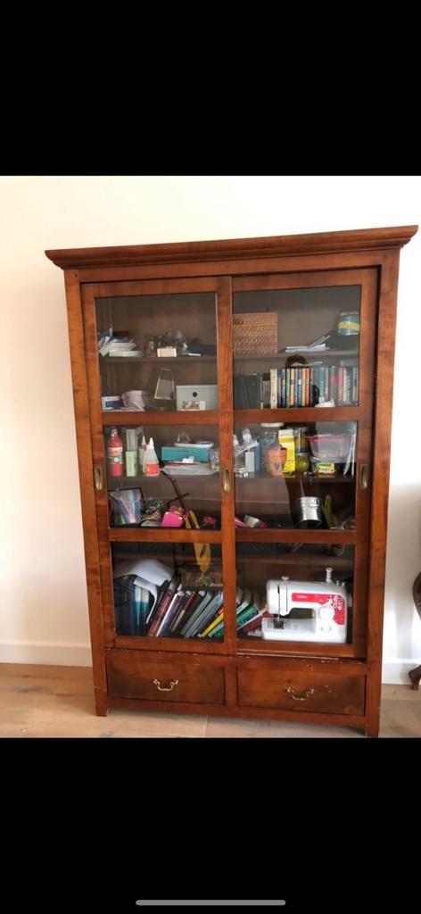 Kersenhouten kast boekenkast vitrinekast, Huis en Inrichting, Kasten | Vitrinekasten, Zo goed als nieuw, 200 cm of meer, 100 tot 150 cm