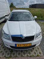 Skoda Octavia 1.4 TSI 90KW Combi 2012 Wit, Auto's, Skoda, Voorwielaandrijving, Euro 5, Stof, Zwart