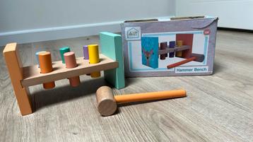 Houten hammer bench beschikbaar voor biedingen