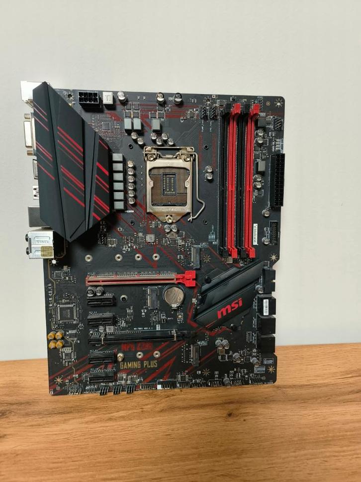 MSI MPG Z390 Gaming Plus, Computers en Software, Moederborden, Gebruikt, Intel, DDR4, Ophalen of Verzenden