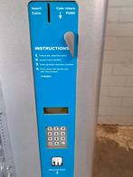 Muur automaat met muntwisselsysteem, Ophalen