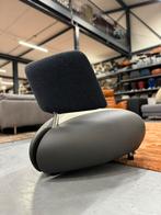 Nieuw Leolux Pallone Fauteuil Blauw stof Grijs leer Stoel, Huis en Inrichting, Leolux, Pode Evidence Artifort Harvink Pode Design on Stock Eyye