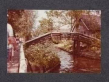 Foto Giethoorn Gracht Brug Gloria Maris Jaren 70/80. beschikbaar voor biedingen