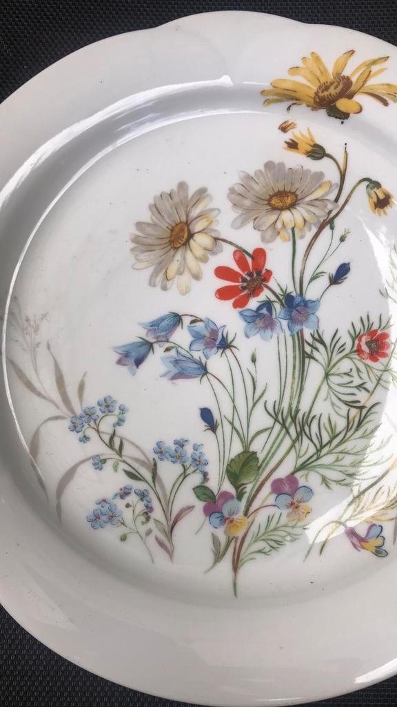 Groot bord met wilde bloemen - Arzberg, Antiek en Kunst, Antiek | Porselein, Ophalen of Verzenden