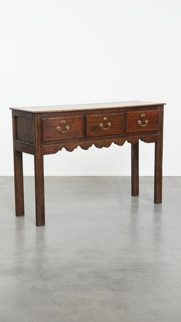 Antieke Engelse eikenhouten side table uit 19e eeuw beschikbaar voor biedingen