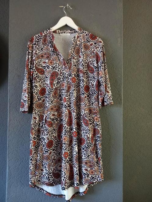 Angelle Milan jurk maat M, Kleding | Dames, Jurken, Zo goed als nieuw, Maat 38/40 (M), Wit, Knielengte, Ophalen of Verzenden