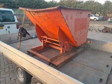 Kiepbak heftruck spanenbak kantelbak 750 liter Bauer beschikbaar voor biedingen