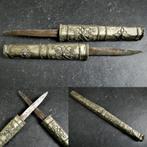 Zilveren heft / houder met filligrain gedecoreerd 2 messen, Antiek en Kunst, Ophalen of Verzenden, Zilver