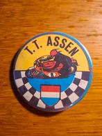 Oude button TT Assen, Verzamelen, Speldjes, Pins en Buttons, Ophalen of Verzenden, Zo goed als nieuw