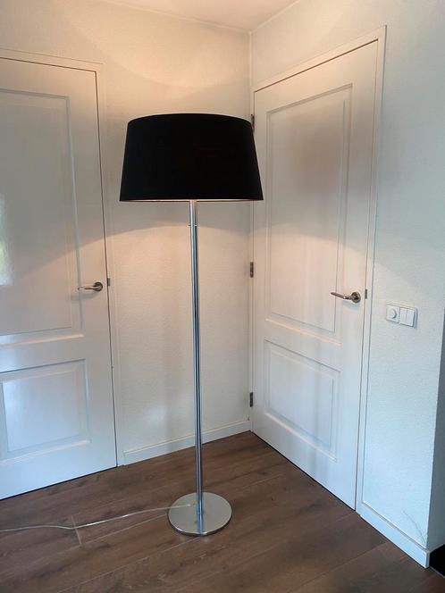Vloerlamp RVS, Huis en Inrichting, Lampen | Vloerlampen, Zo goed als nieuw, 150 tot 200 cm, Ophalen