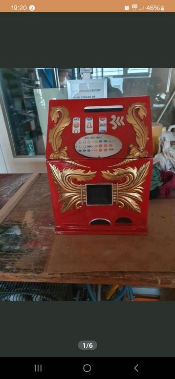 Houten gokkast beschikbaar voor biedingen