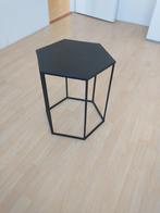 Bijzettafeltje zwart zeshoekig, Minder dan 55 cm, Metaal of Aluminium, Rond, Zo goed als nieuw