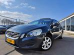 Volvo V60 1.6 T3 Kinetic (bj 2012), Auto's, Origineel Nederlands, Te koop, Zilver of Grijs, 5 stoelen