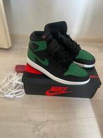Nike Jordan 1 Retro High ‘Pine Green Black’, Kleding | Heren, Schoenen, Overige kleuren, Ophalen of Verzenden, Nike Air Jordan