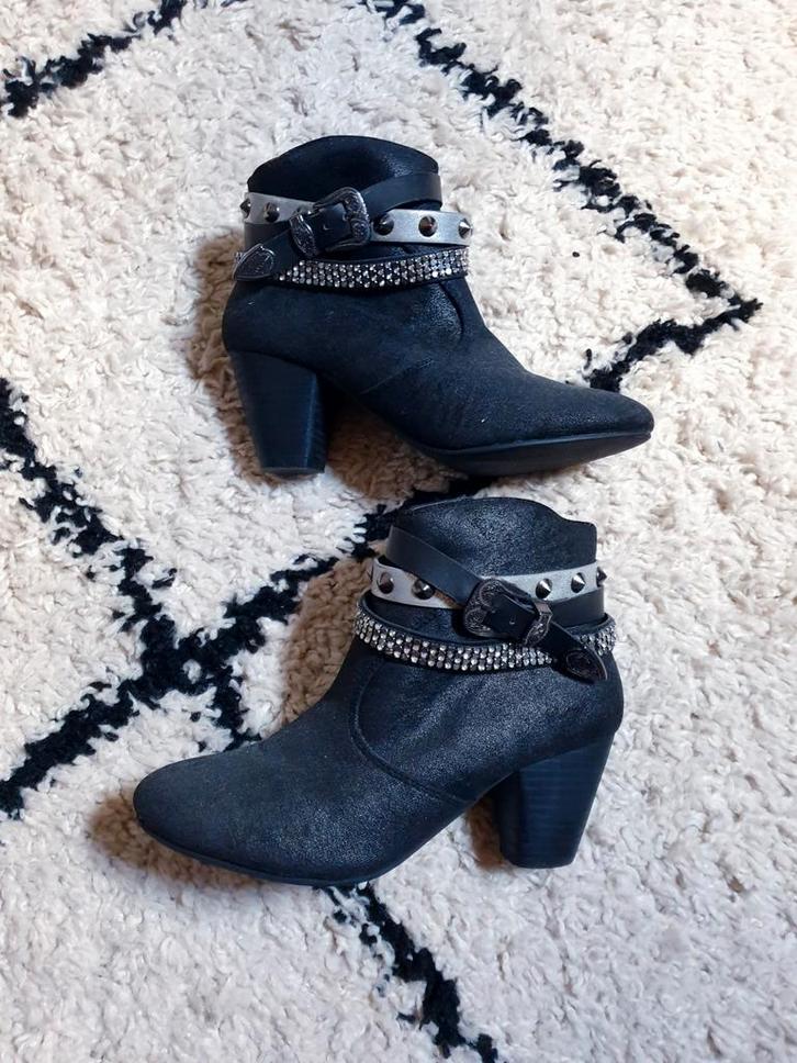 Nieuwe sierlijke enkellaarsjes met hak maat 36, Kleding | Dames, Schoenen, Nieuw, Schoenen met lage hakken, Zwart, Ophalen of Verzenden