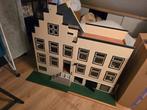 Houten poppenhuis, Ophalen, Zo goed als nieuw, Poppenhuis