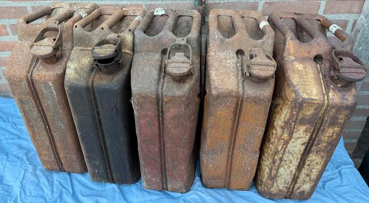 Engelse Jerrycans 1943/44 - Opknappers, Verzamelen, Militaria | Tweede Wereldoorlog, Landmacht, Kist of Geocache, Engeland, Ophalen of Verzenden