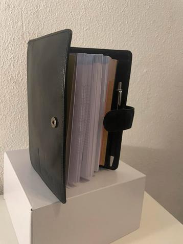 Filofax Vintage Zwart KALFSLEER PERSONAL SIZE Agenda Planner beschikbaar voor biedingen